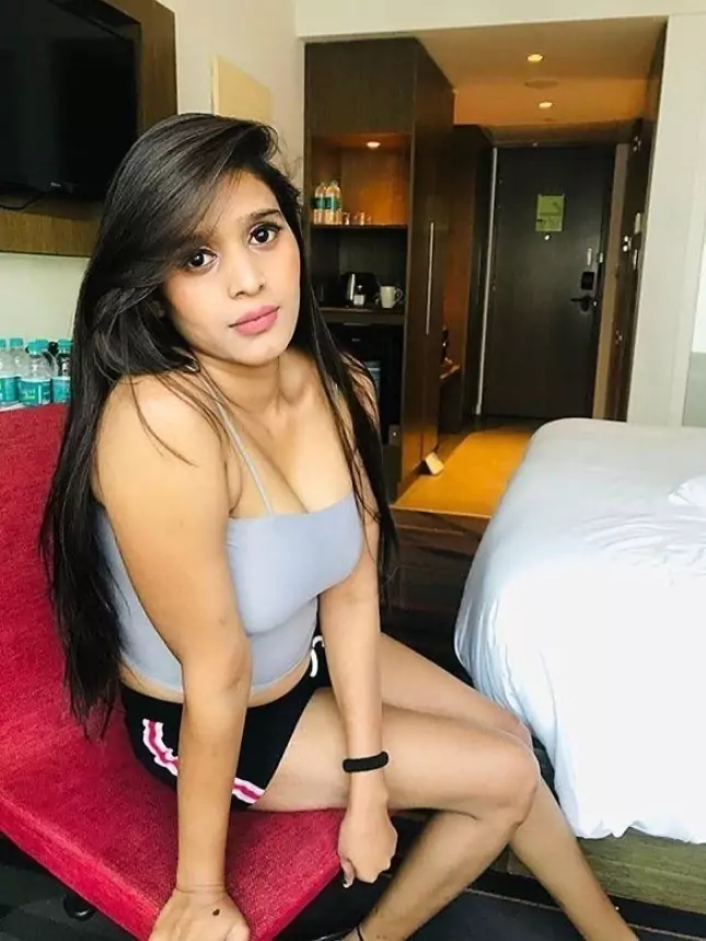 कॉल गर्ल्स सर्विस  लुईस वाडी